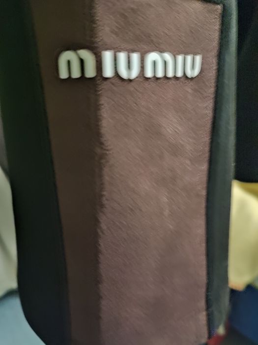 Продам жіночий спортивний костюм Miu Miu.