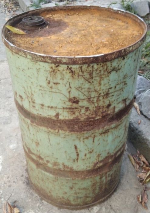 Продам бочку 200л