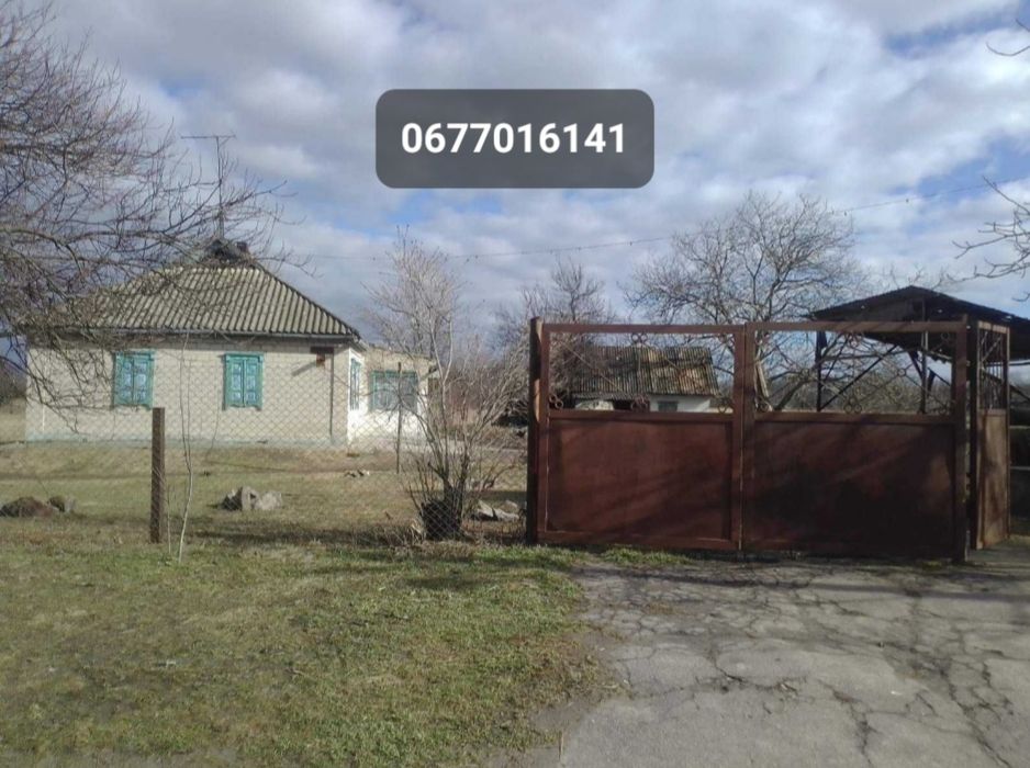 Продаж дома у реки