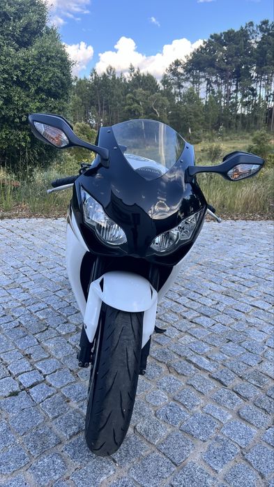 Honda CBR1000RR Fireblade 2009 | Apenas 11.500 km | Excelente Estado
