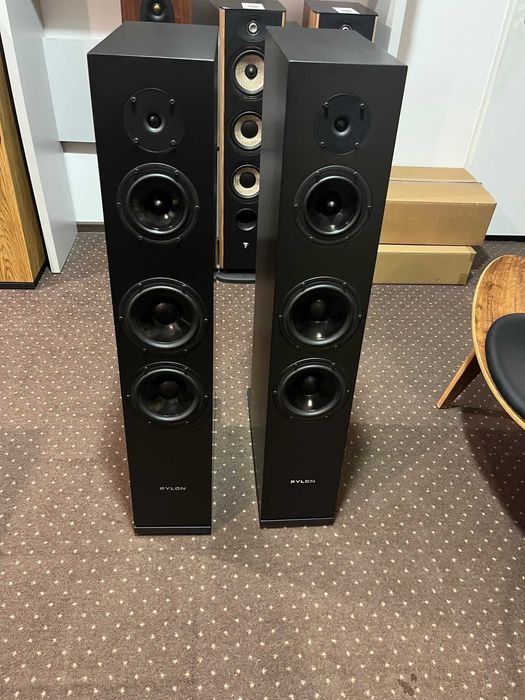 Pylon Audio Diamond 30 MKII czarny mat ekspozycja