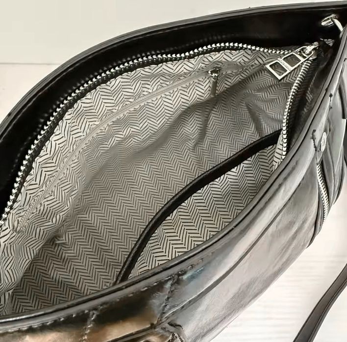 Сумка кросс боди Zadig & Voltaire Rock Black — кожаная с молниями