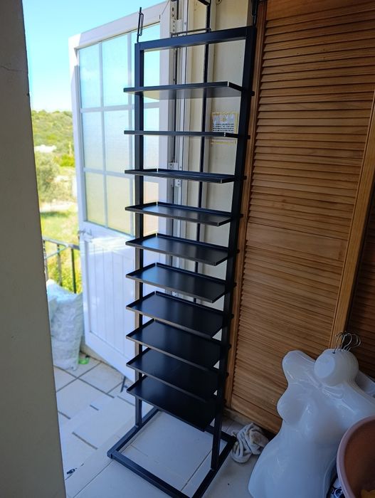 Expositor de canecas