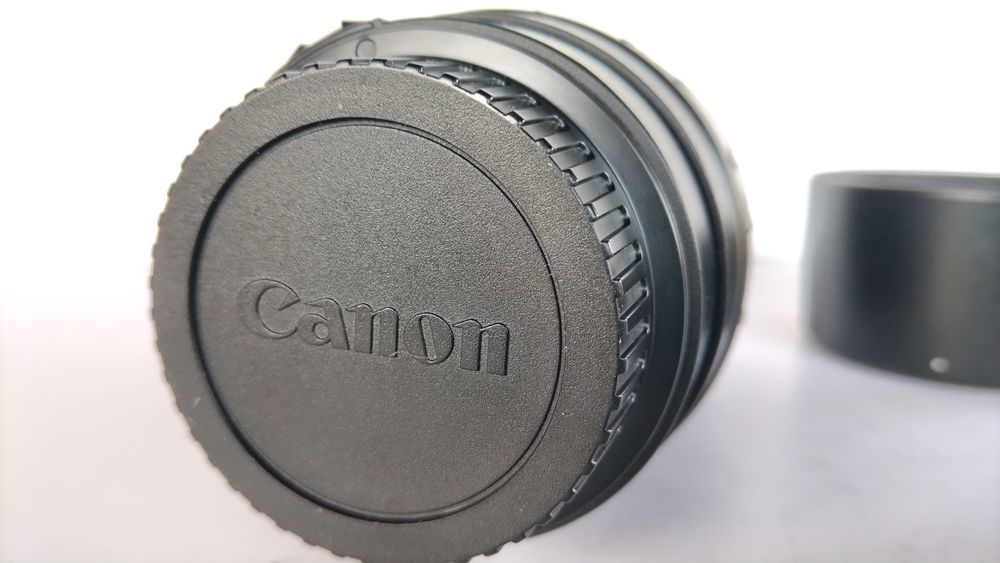 Para Canon. Objectiva Quantaray 70-300  AF. Óptimo estado.