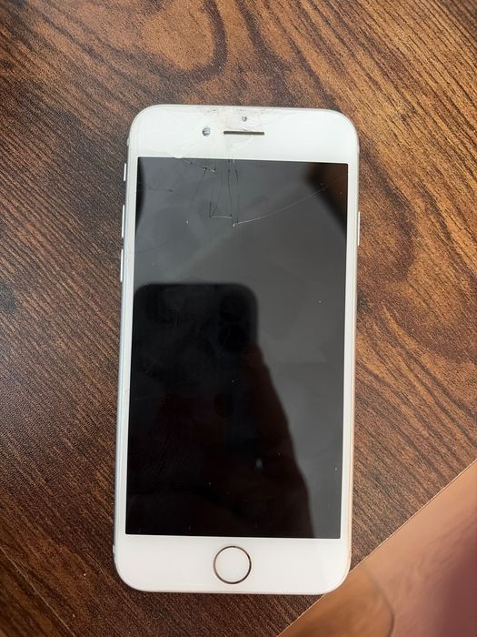 Sprzedam iPhone 8