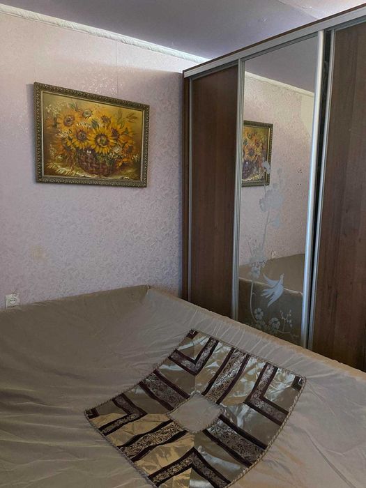 Продаж 2 кім. квартири по вул. Морозна