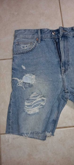 Calções Bershka tam. 40 (Azuis)