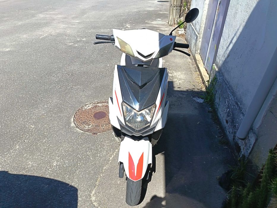 Scooter elétrica