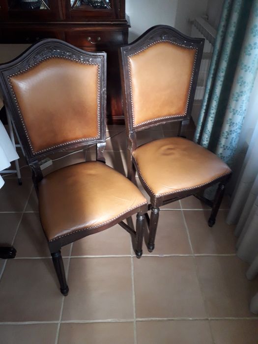 Mesa sala jantar com 4 cadeiras