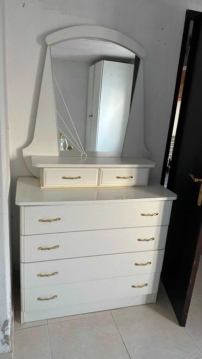 Quarto de Casal Completo com Colchão Ortopédico