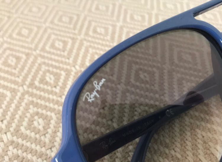 Óculos RayBan azuis