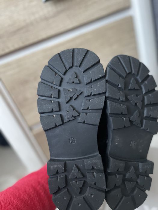 Продам весняні осіні ботінки стан чудовий