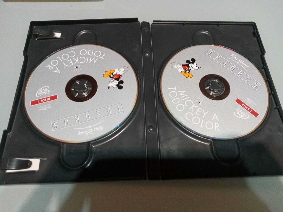 7 DVDs Disney em ótimo estado