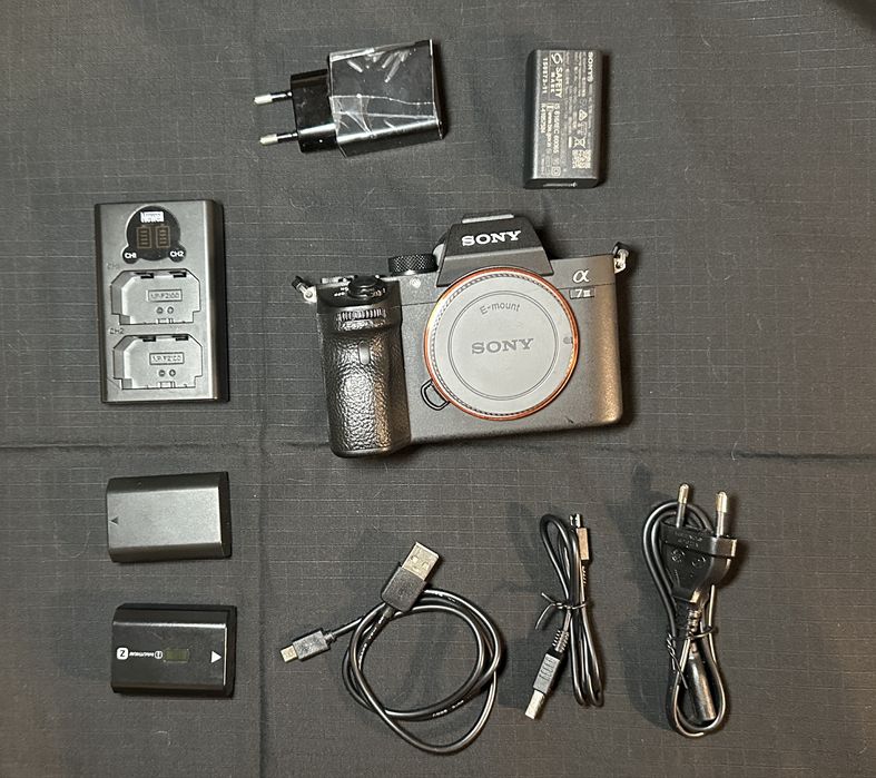 Aparat Sony A7 III NISKI PRZEBIEG zestaw