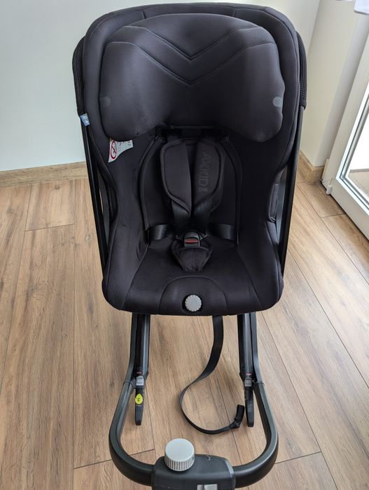 Fotelik Axkid One + akcesoria