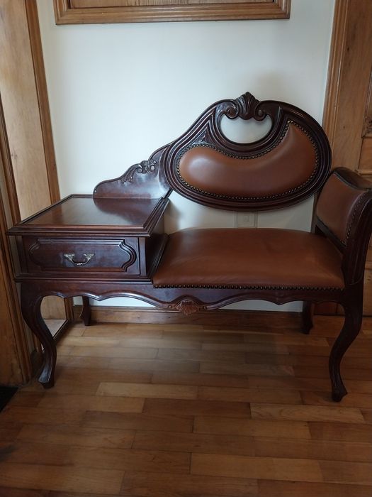 Mesinha com cadeira para telefone - Vintage