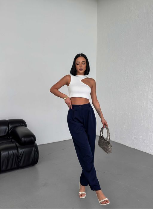 Luźne spodnie z zakładkami - granatowy L