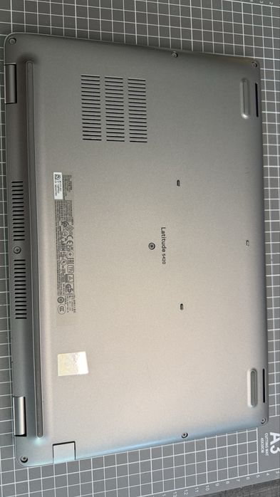 Portátil Dell 5520 14"