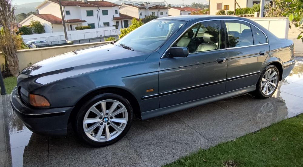 Vendo BMW e39 ano 2000