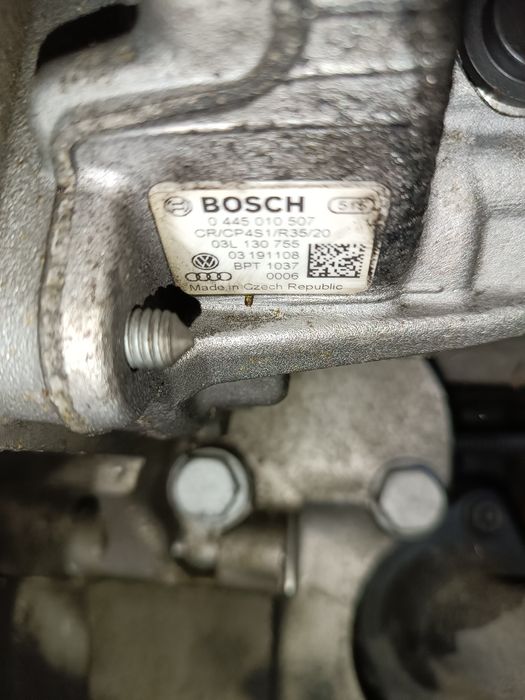 Wtryskiwacze wtryski audi VW 2.0tdi 03l,130,277 a4 B8 A5 Q5 a6 c6