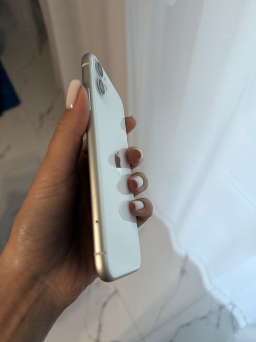 iPhone 11 dobry stan