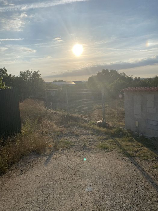 Vende se terreno agua luz e poco com muita agua