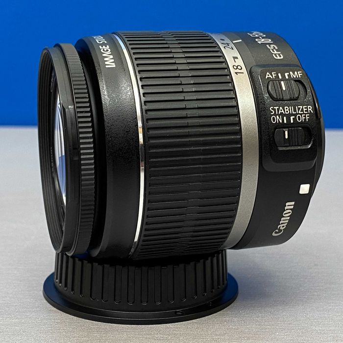 Canon EF-S 18-55mm f/3.5-5.6 IS