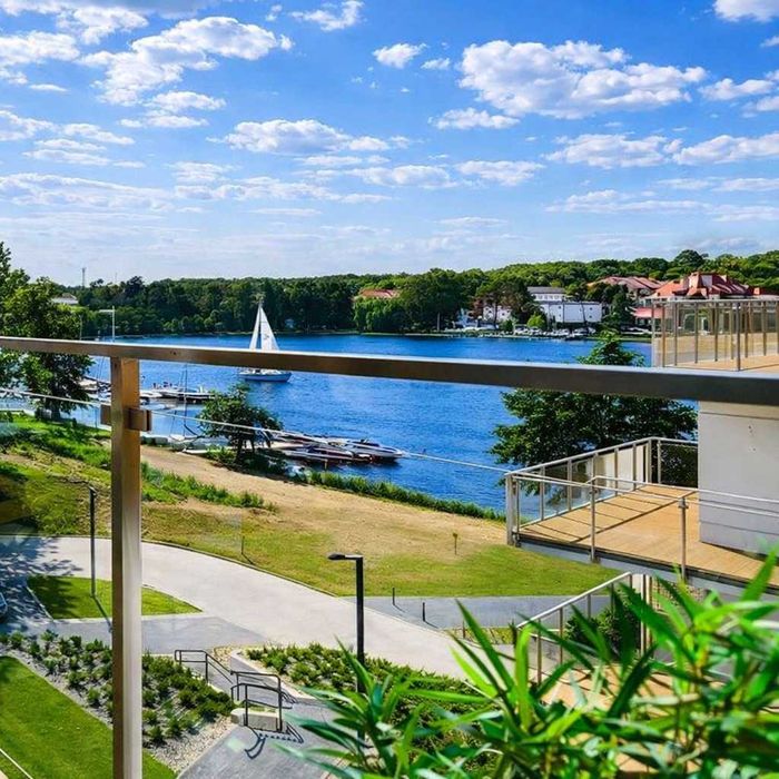 Marina View - widok na jezioro, Mazury, nocleg, garaż, TV55' z Netflix