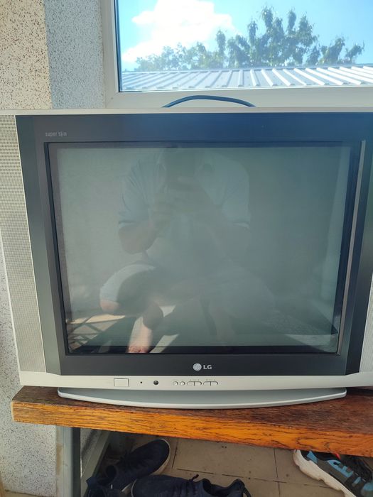 Телевізор LG....