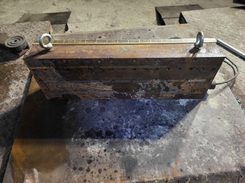 Imadło magnesowe , stół magnetyczny magnesowy