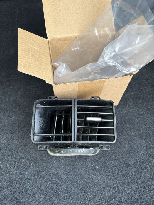 Дефлектор воздуховод подлокотника для vw гольф