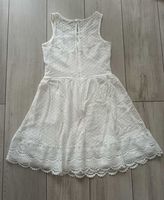 Sukienka koronkowa M Cropp