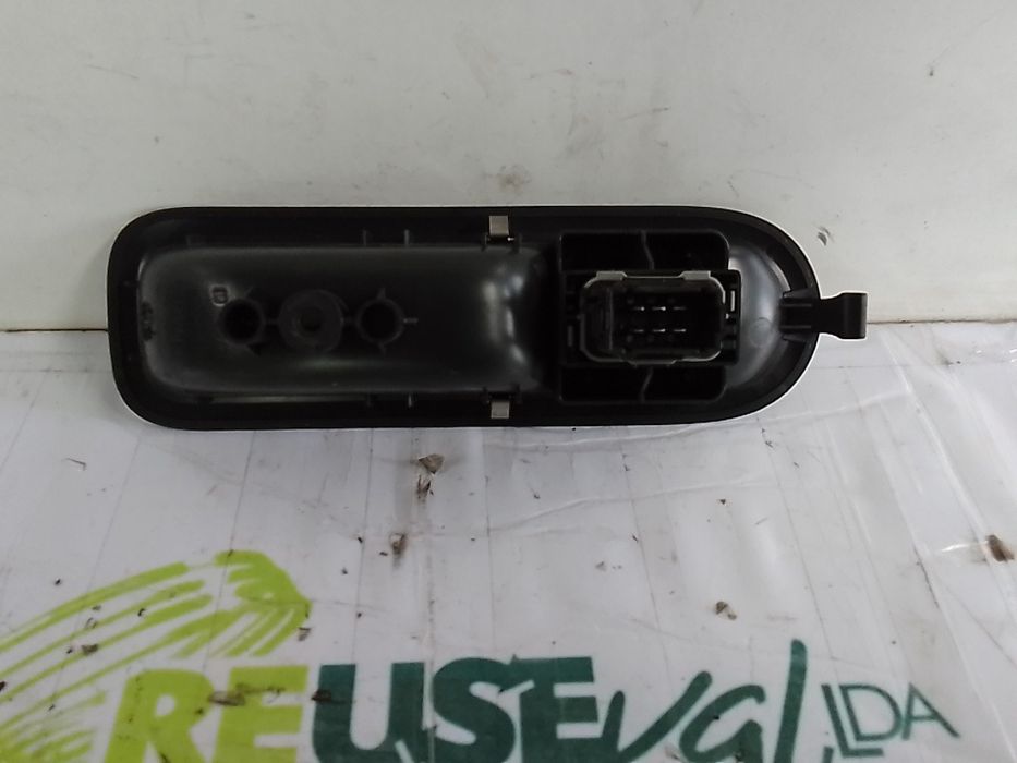Interruptor Elevador Vidros Fr Dto RENAULT Clio III Société (SB_, SR_)