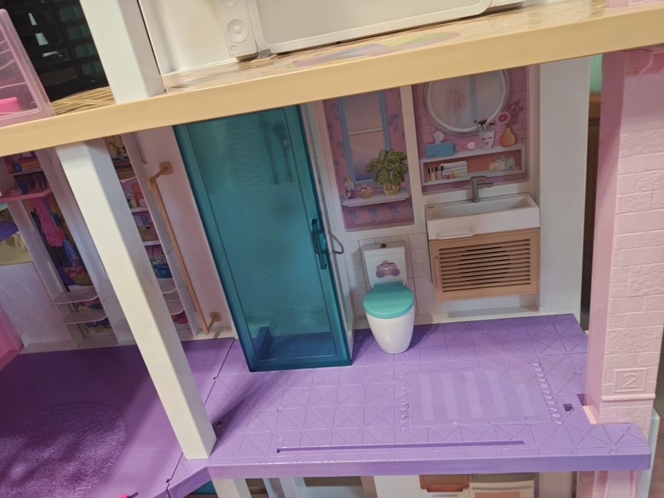 Barbie - domek,kamper, karetką, akcesoria