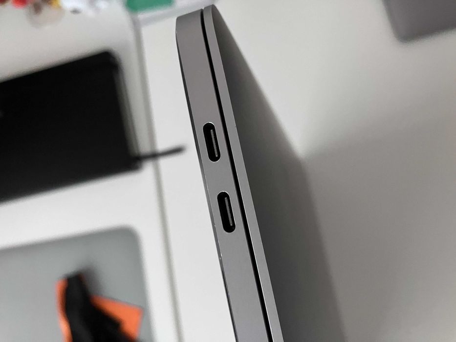 Apple MacBook Pro 16" 2019 A2141 – Para peças ou reparação