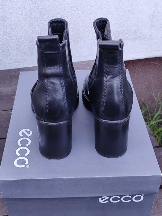 Botki ECCO Shape Sculpted Motion 55 czarne rozm. 37