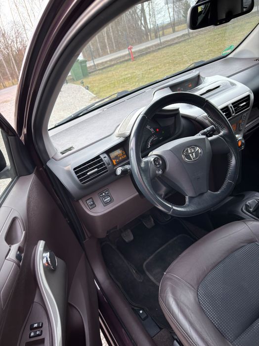 Toyota IQ 2009r 187700km 1.0Benzyna.