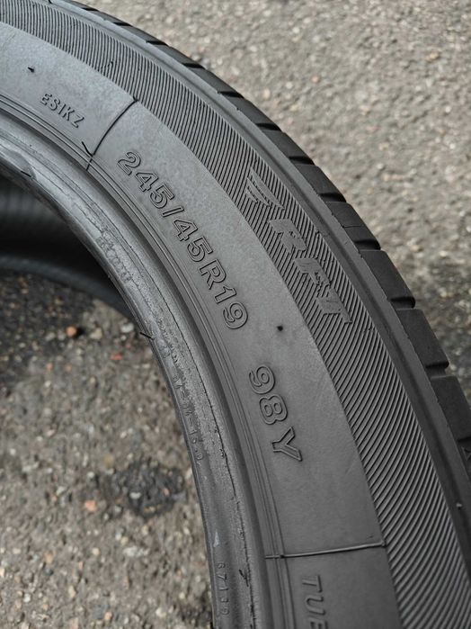R19 245 45/R19 275 40 шини літні Bridgestone Potenza S001 RFT