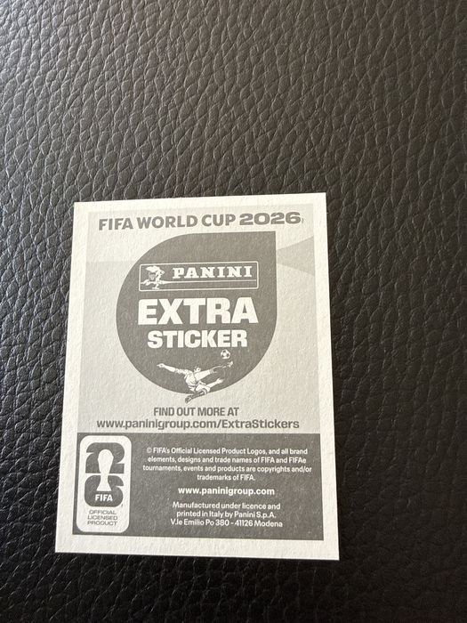 extra sticker haaland ouro