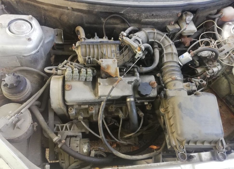 Двигатель Ваз 2110 2115 приора таврия на полном ходу