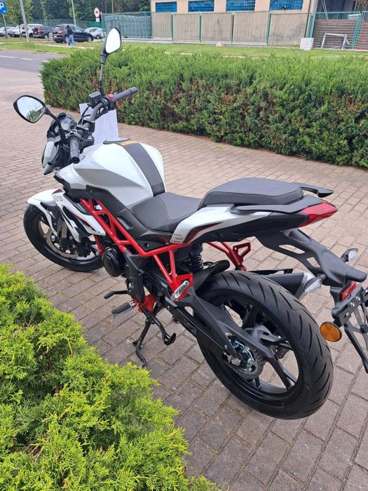 motocykl Benelli BN125