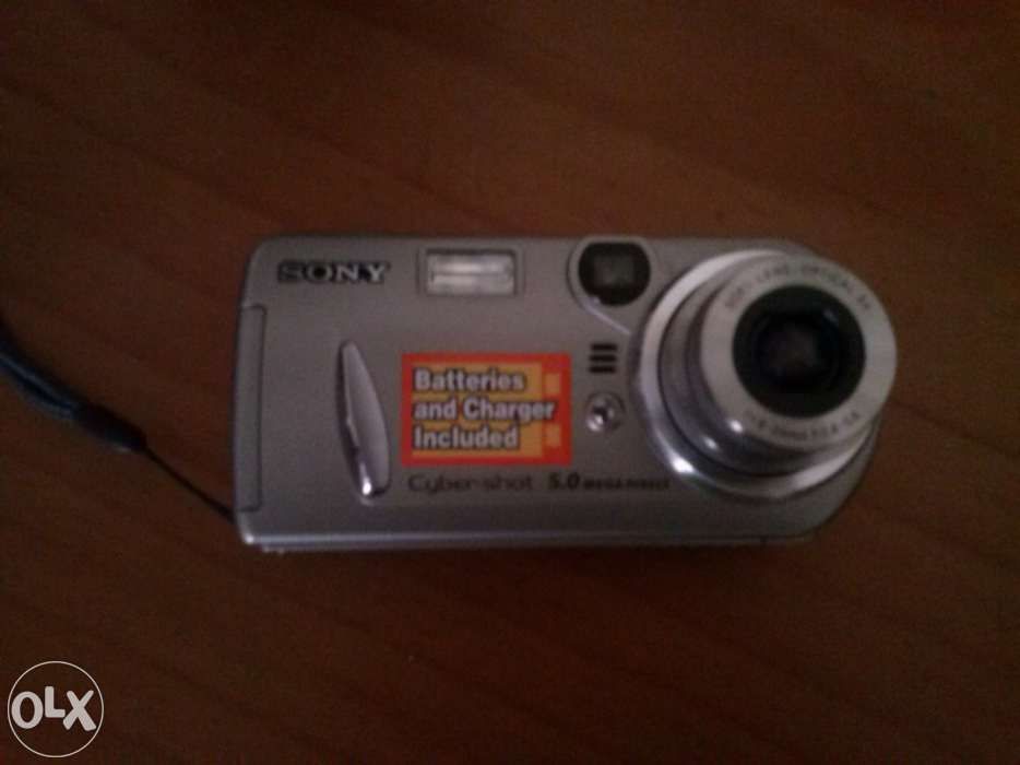 Tripé extensivel para maquina fotografica c/Maquina Sony de Oferta