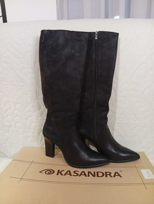 Жіночі демісезонні чоботи Kasandra, натуральна шкіра, 40 р (на 39)