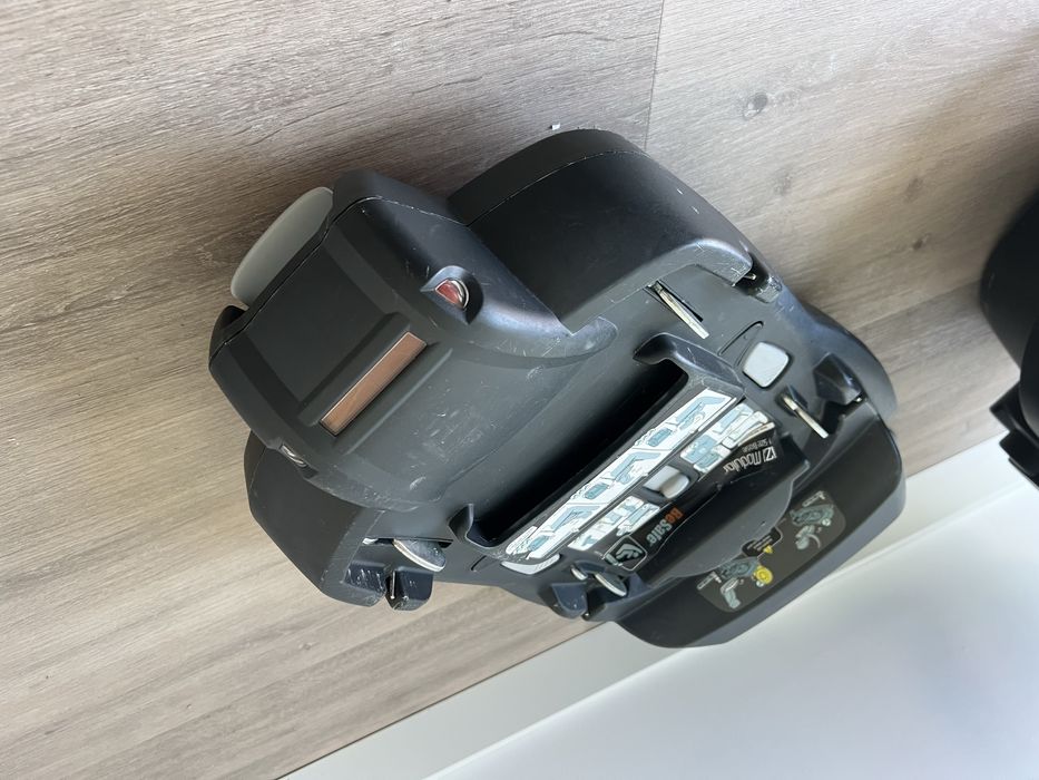 Carrinho de Bebé Trio com Isofix da marca Joolz BeSafe