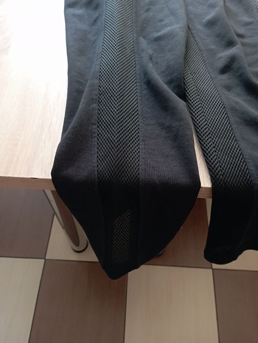 Spodnie dresowe z siateczką po bokach L/XL