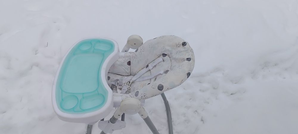 Стілець для годування