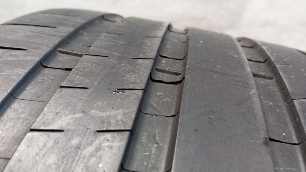 Pneus 295/30r22 Michelin