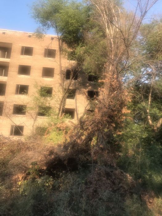 Ділянка з будівлею під реконструкцію — вул. Павлокічкаська, 2Б