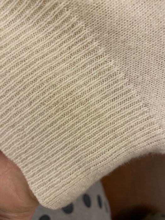 Светр з кашеміру та вовни