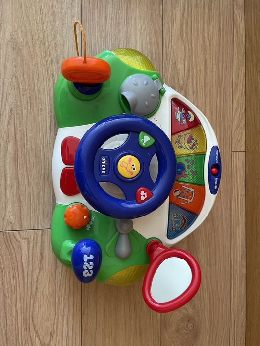 Brinquedo Chicco - simulador de carro
